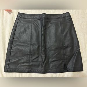 Abercrombie & Fitch leather skirt - L